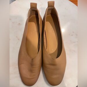 Everlane The Day Glove flats sz 8.5 Caramel